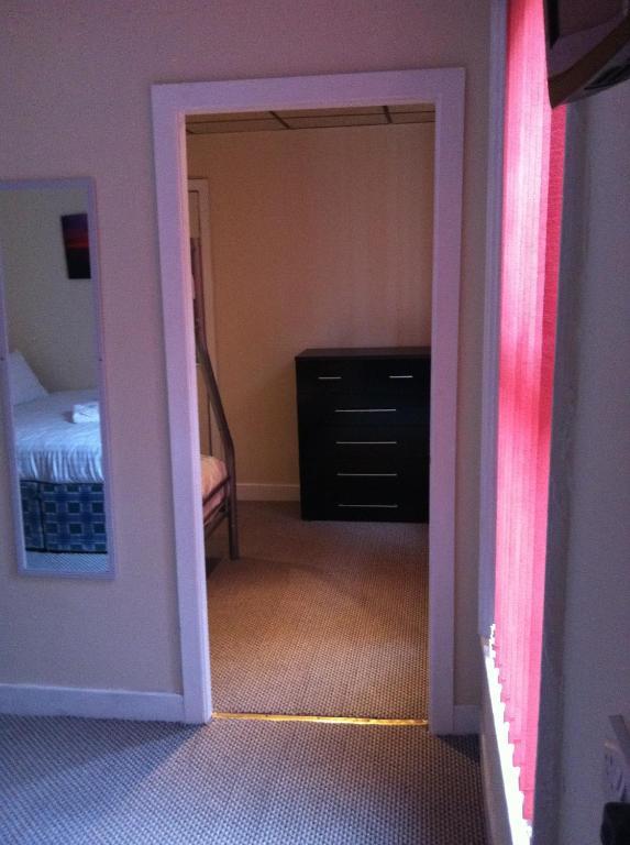The Royal Windsor Hotel Blackpool Room photo