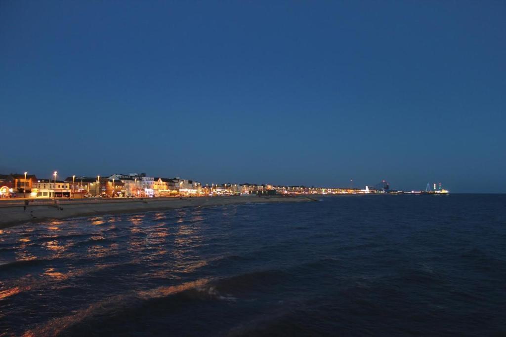 The Royal Windsor Hotel Blackpool Exterior photo